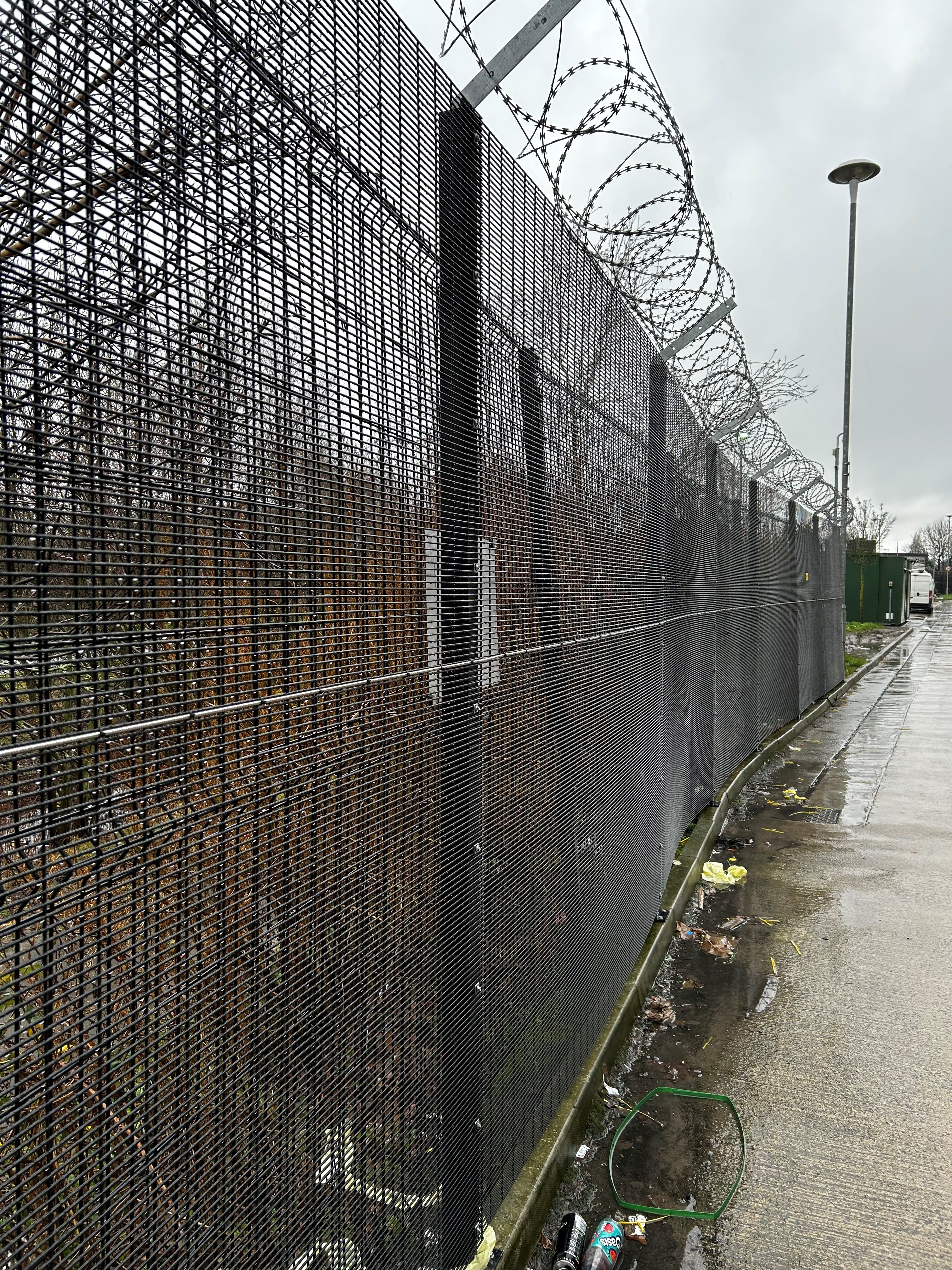 Flexiguard Sensorkabel am Sicherheitszaun