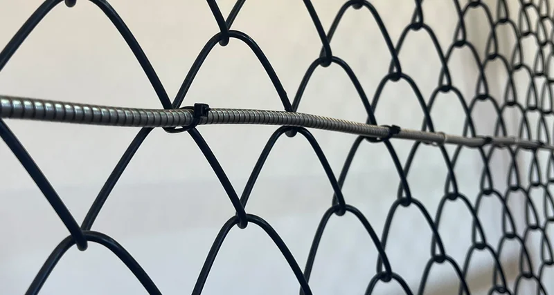 Bestandszaun mit rotec APS Flexiguard und Zaunüberwachung nachrüsten