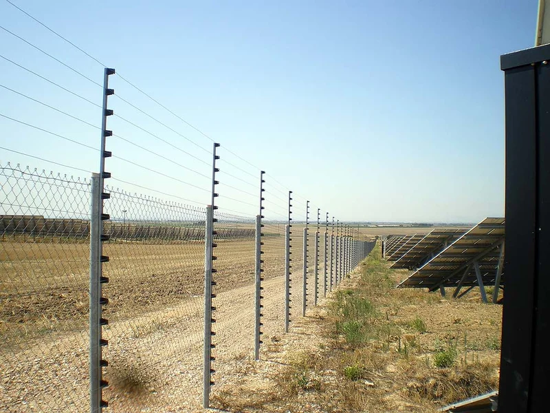 Vorbereitung für Solarpark und Betriebsgelände Perimeterschutz Angebot